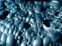 Norilsk Nickel to sell Africa, Australia mines