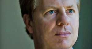 London Mining falls to record low