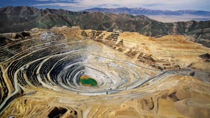 copper-mine-escondida