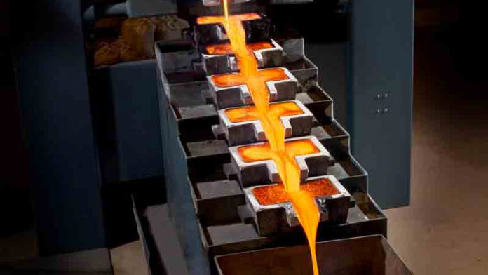 Gold pour