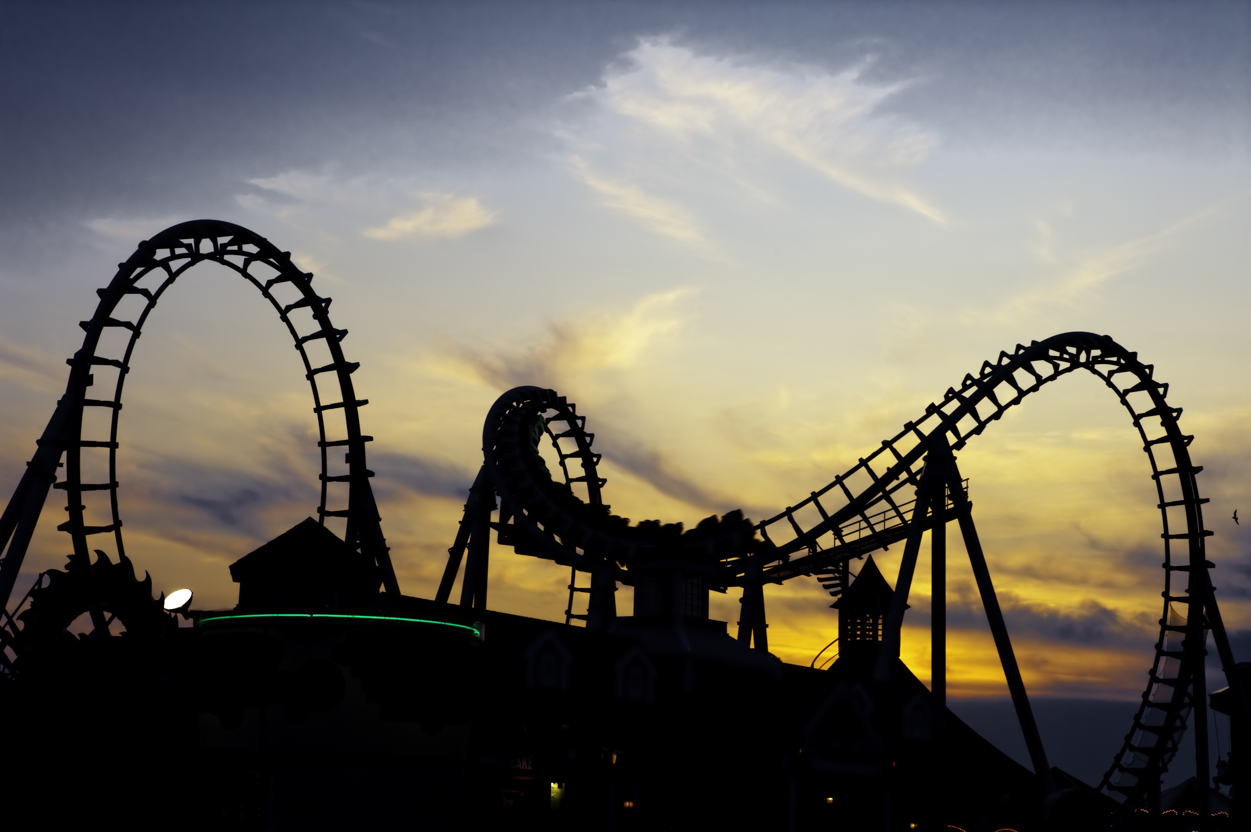 rollercoaster in the sunset - Miningmx