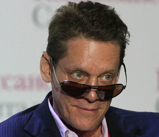 Friedland to list African iron ore firm in Australia