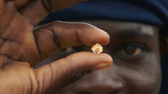 De Beers says diamond sales deal could unleash $750m in Botswana