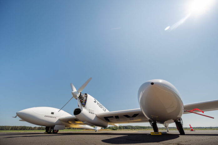 World's First Piloted Flight of Liquid Hydrogen Powered Electric Aircraft