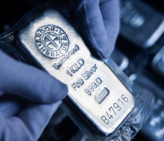 Silver hovers near record ahead of Fed decision