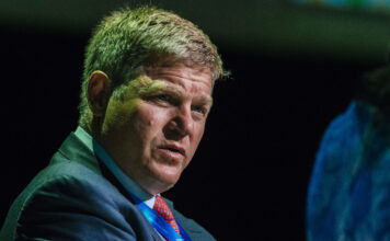 Consortinum led by ex-De Beers boss leads race to buy miner